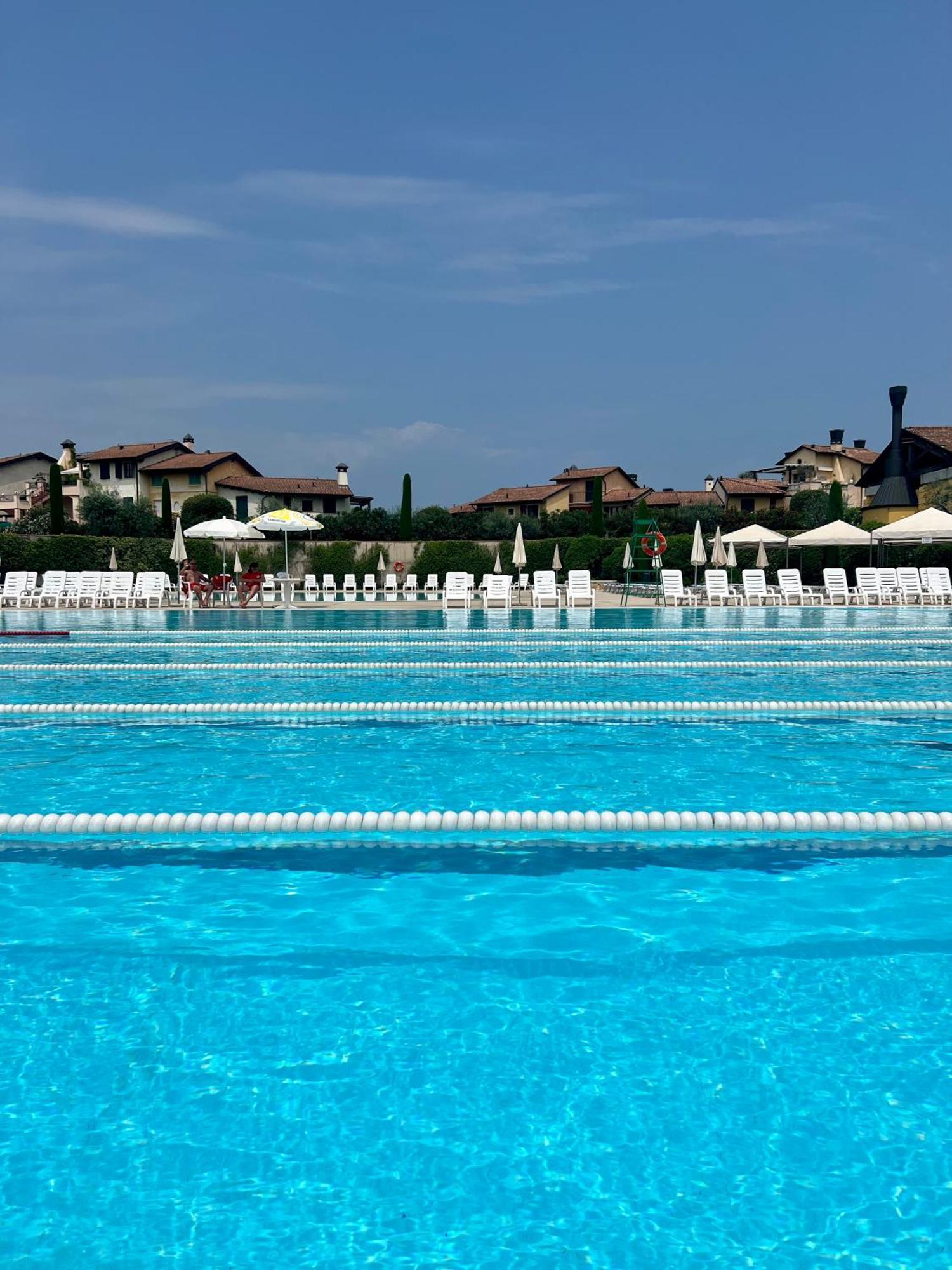 Garda Resort Village ペスキエーラ・デル・ガルダ エクステリア 写真